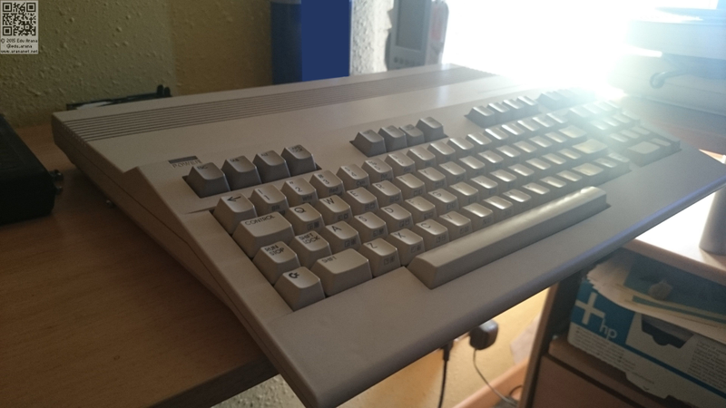 Illustration for article titled C128 a PC: Cómo convertir una Commodore C128 en un potente ordenador